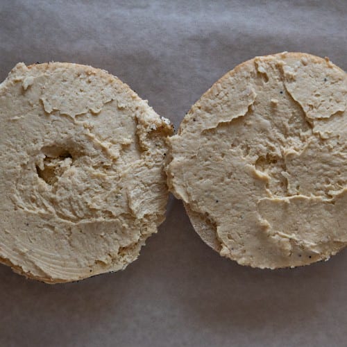 Bagel with Hummus.