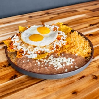 Chilaquiles De Pollo