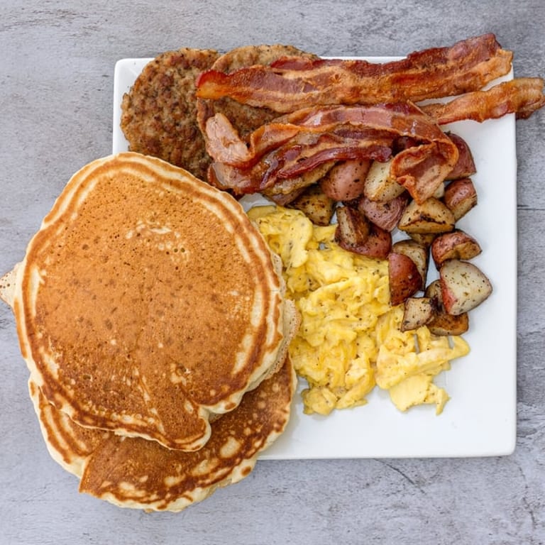 Spicy Chipotle Chicken Wrap: A Flavorful Delight