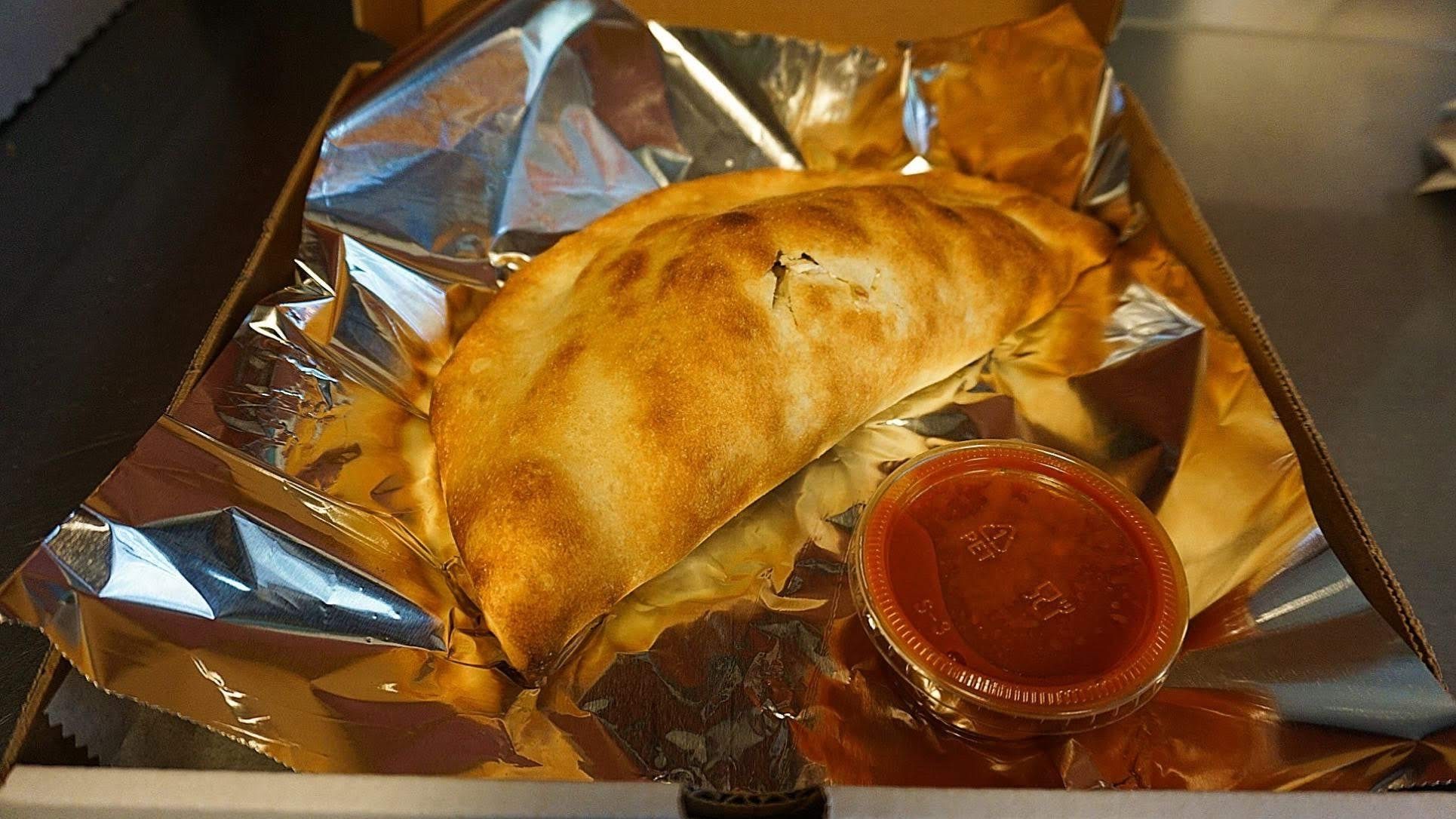 Ricotta & Mozzarella Calzone (Large).