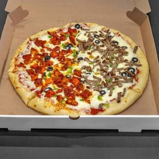 Lamb Gyro Pizza 16"