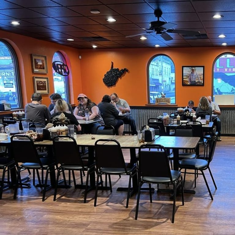 Why Visit Rebel SmokeHouse and Burgers?