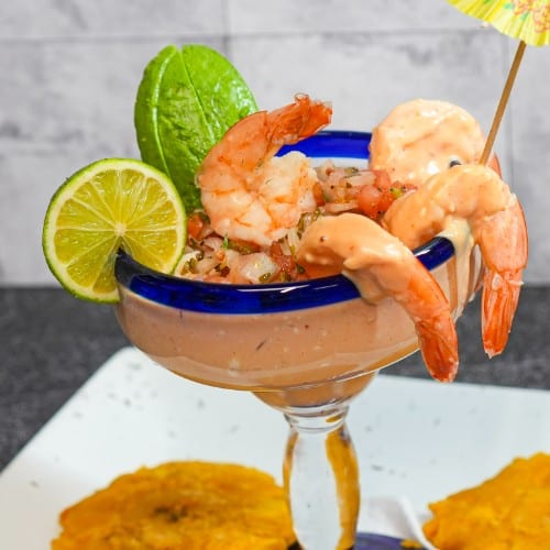 COCKTEL DE CAMARONES.