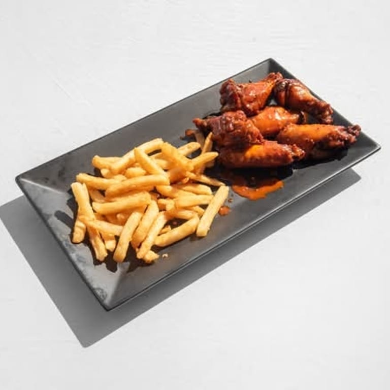 Delicious Chicken Wings: A Must-Try at Our Restaurant