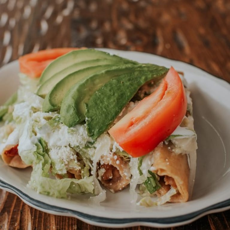 Pupusas: Authentic Mexican Street Food Delight