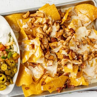 De Pollo / Chicken Nachos