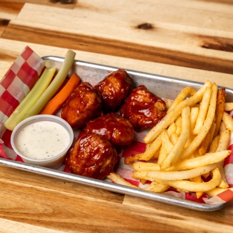 Crunchy Onion Rings: A Bar & Grill Favorite