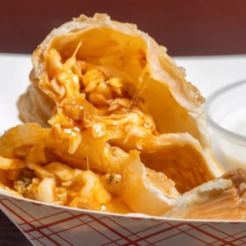 Pastelitos buffalo chicken.