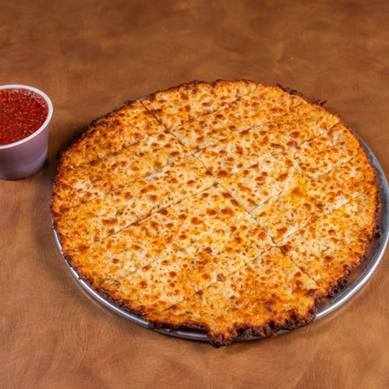 Delicious Italian Fare: Pizza, Pasta, and More