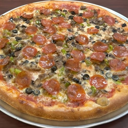 Familia House Pizza "Supreme".