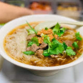 N8. Beef Pho