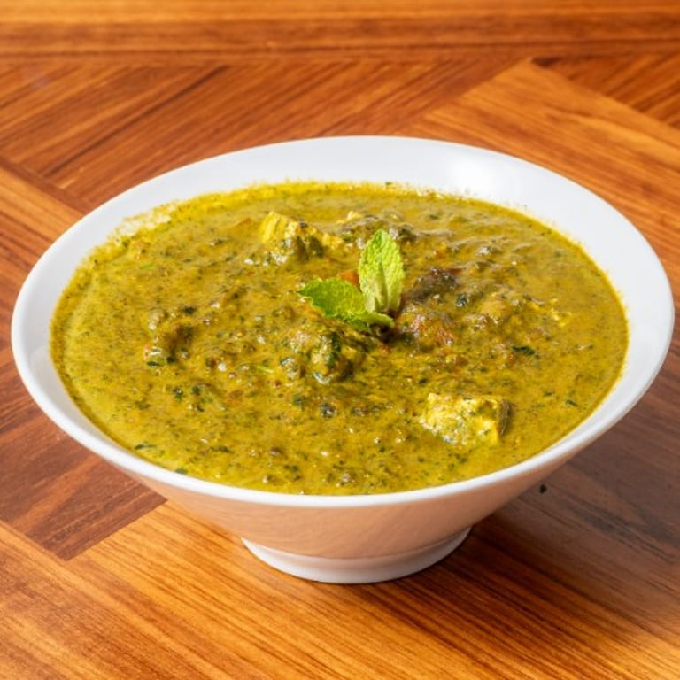 Delicious Saag Dishes at Our Indian Restaurant