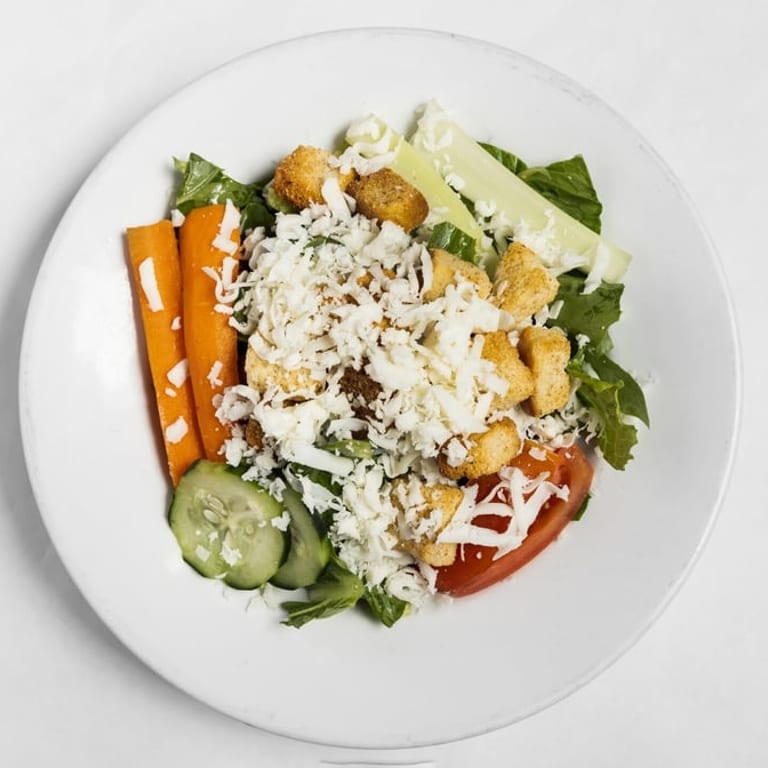 Wing It: Pizza, Sports Bar, and More