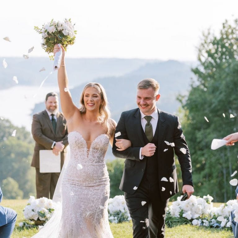 Leeric Lodge & Resort on Center Hill Lake