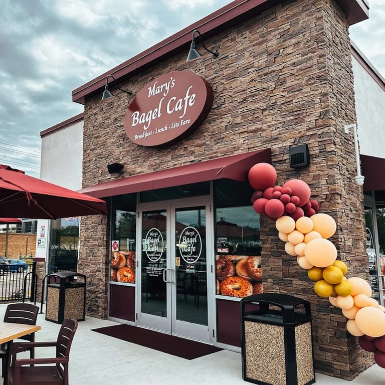 Welcome to Mary’s Bagel Café 🍳🥯
