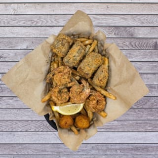 Jumbo Shrimp (4) & Boudin Balls (8) Combo