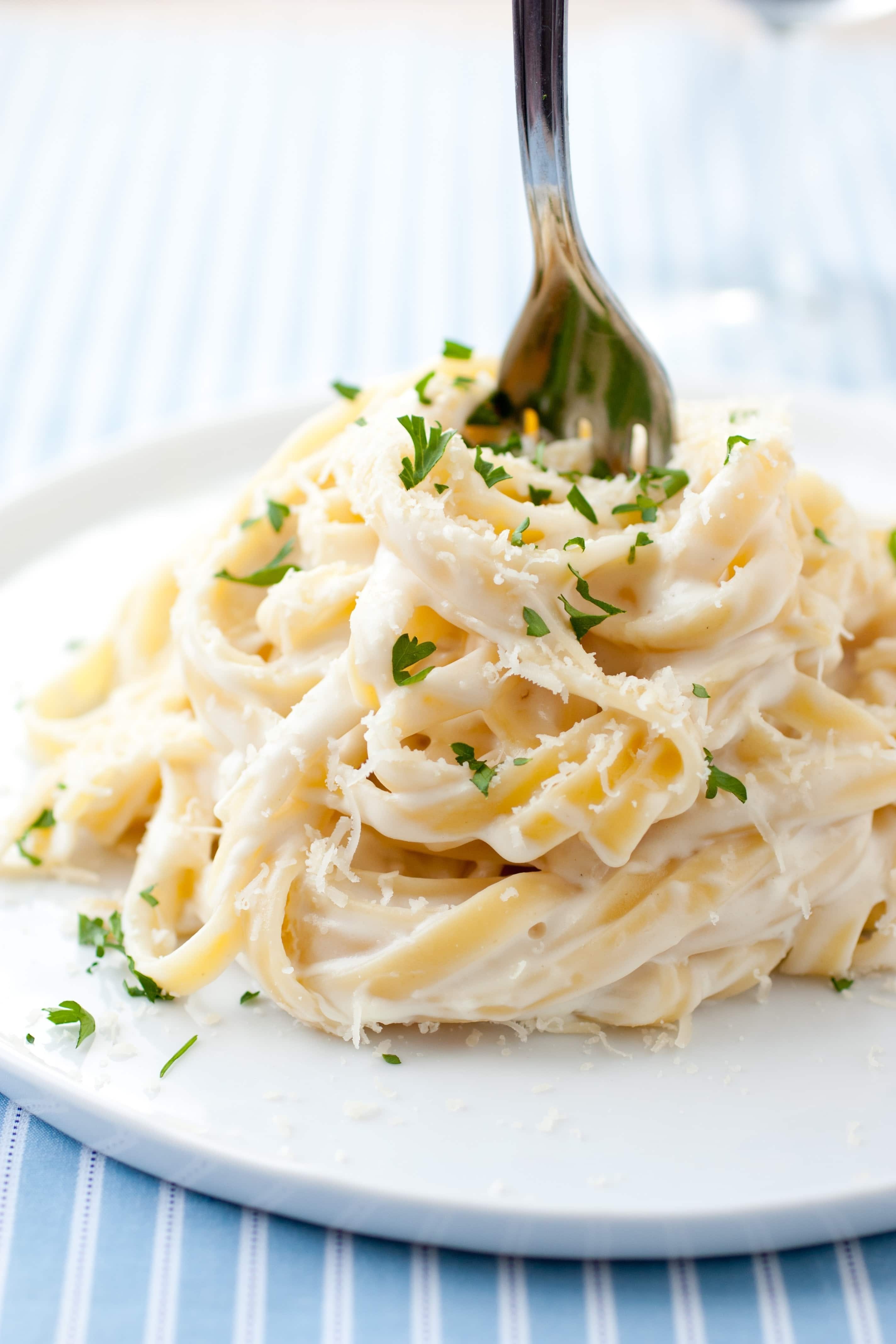 Fettuccine with alfredo sauce.