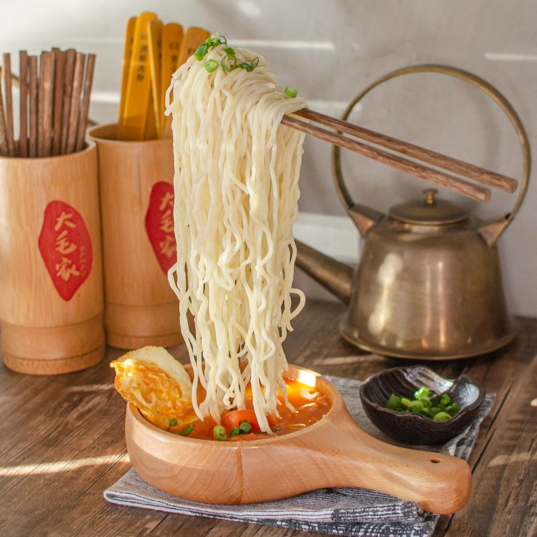 Tomato Noodles with Crispy Fried Egg (Chengdu) 1985 钢—厂番茄煎蛋面 (成都).