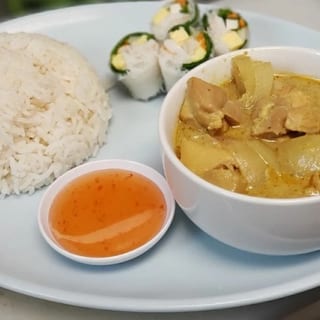 Lunch B - Gaeng Karie "Yellow Curry"