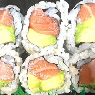 Salmon Avocado Sushi Roll