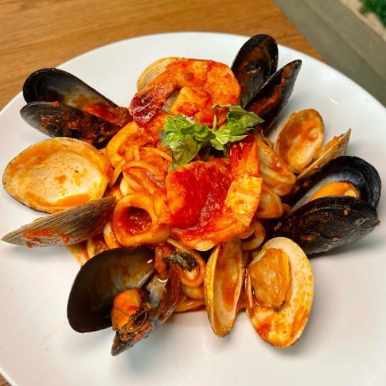 Takeout Delights: Italian, Seafood, Brunch, and More