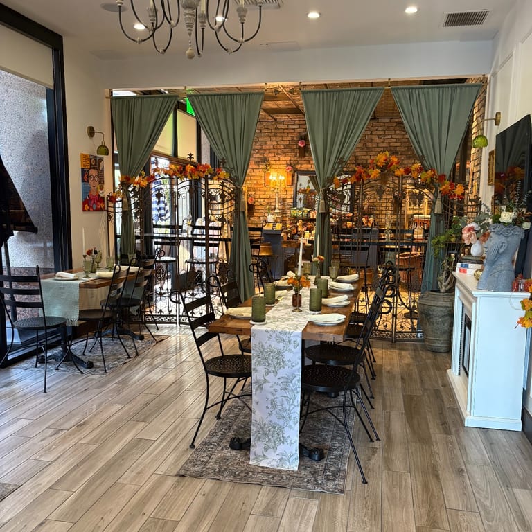 Relax, Dine, and Enjoy the Moment☕