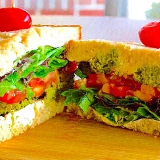 Quinoa Veggie Sandwich (c)