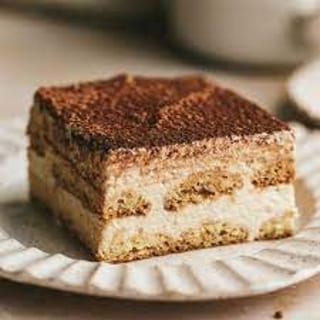 Tiramisu Cake