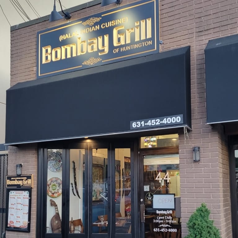 Bold Flavors at Bombay Grill of Huntington