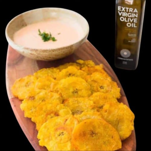 Tostones with Sauce.