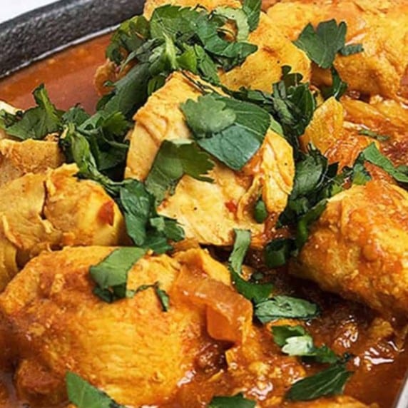 Chicken Vindaloo (+Potato).