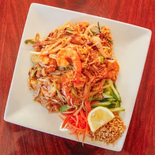 Pad Thai Vegetable and Fried Tofu.