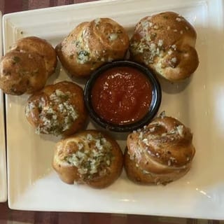 Garlic knots