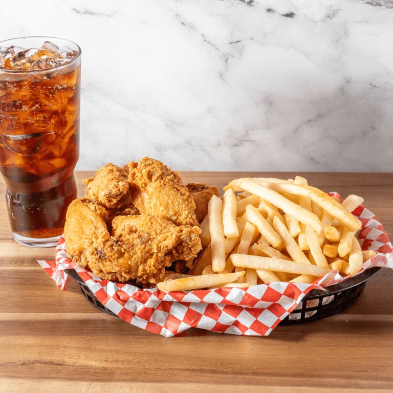 Delicious Dinner Options: Fried Chicken, Wings, Sandwiches