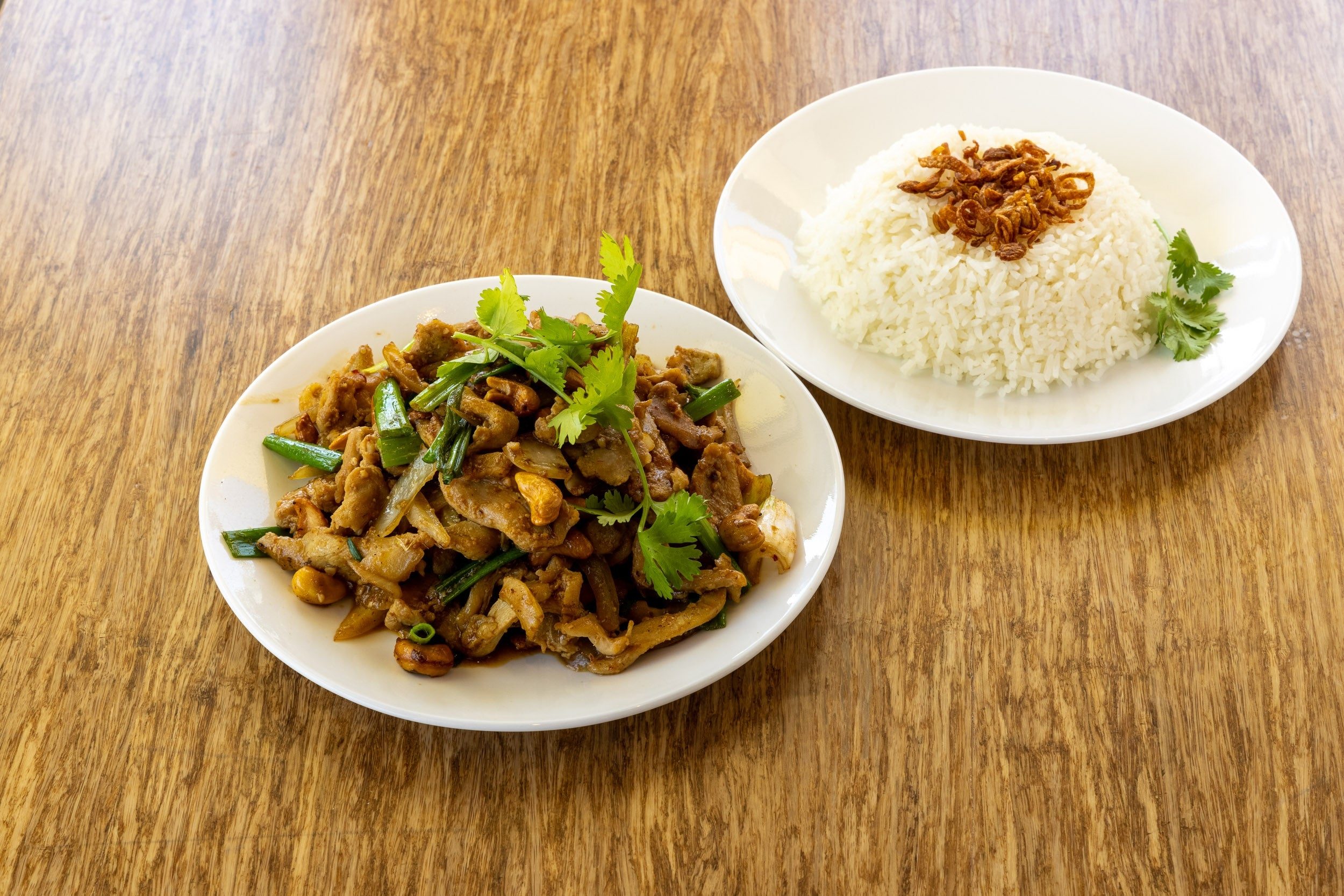 Cashew Stir-Fry (Hat Dieu).