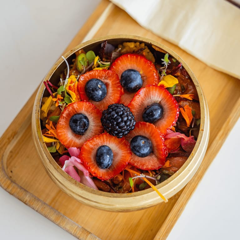 Healthy Takeout Options: Brunch, Smoothies, Poke