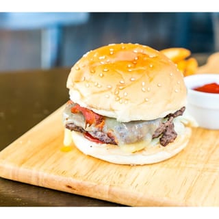 Black & Blue Bacon Burger