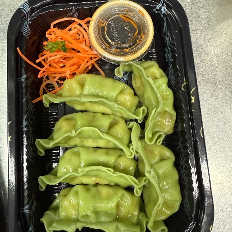 Delicious Gyoza: A Japanese Dumpling Delight