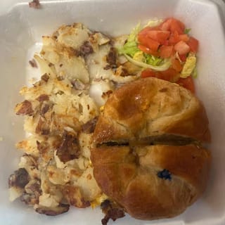 Croissantwich with Sausage