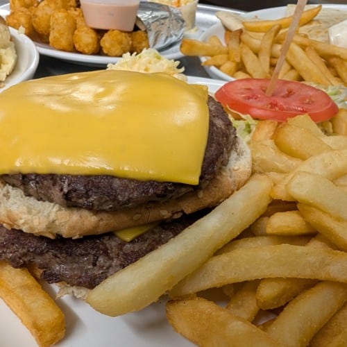 Bloomingcheese Burger Deluxe (Double Cheeseburger) Platter.