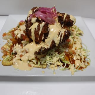 Pollo Con Tajadas (Honduran)