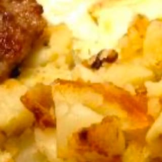 HAMBURGER WITH TWO EGGS