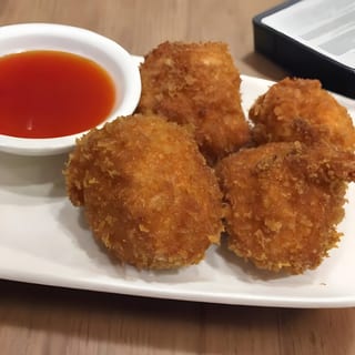 Deep Fried Shrimp Balls (4) / 桂林炸丸
