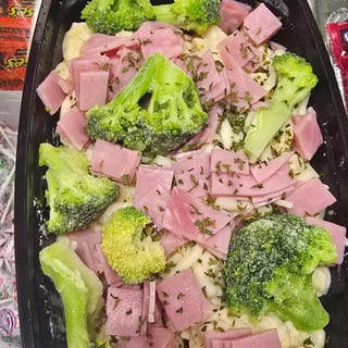 Ham & Broccoli Mac