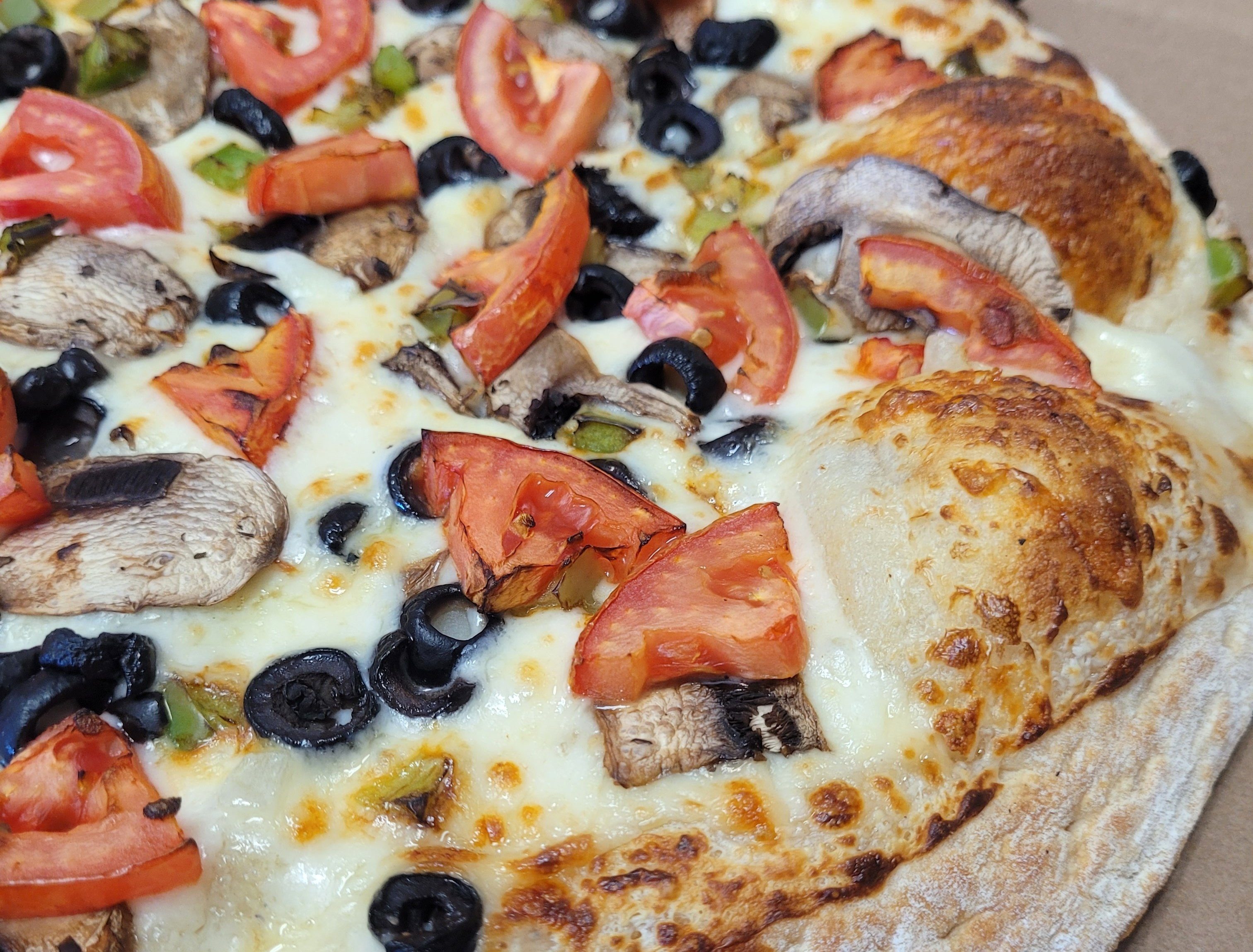 Veggie Alfredo Pizza | 10".