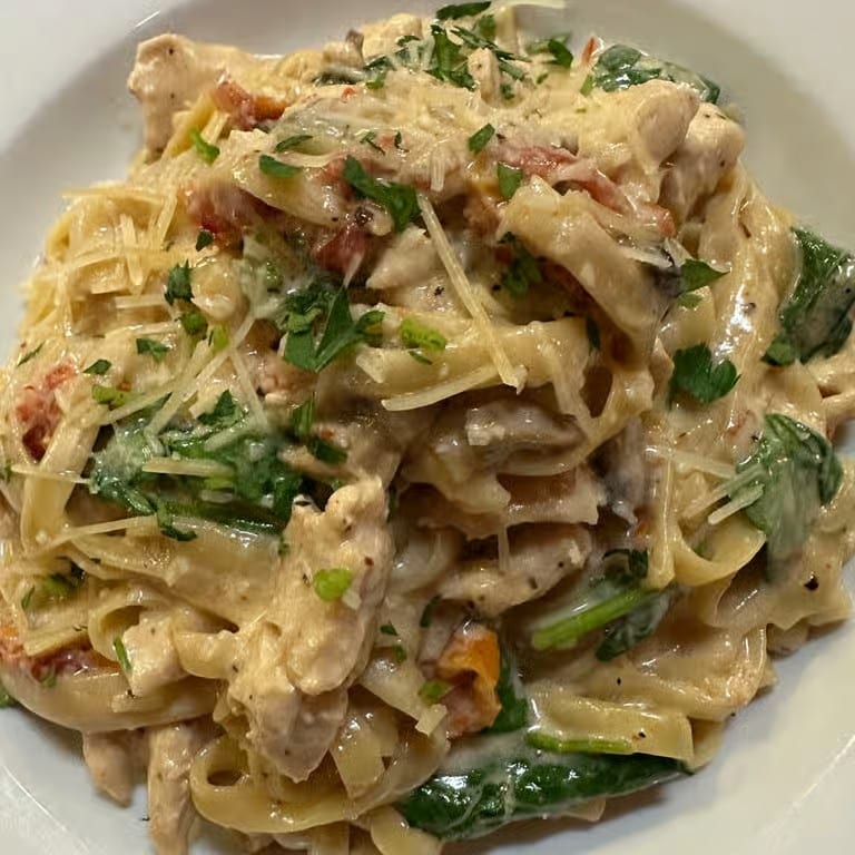 Fettuccine with chicken dinner.