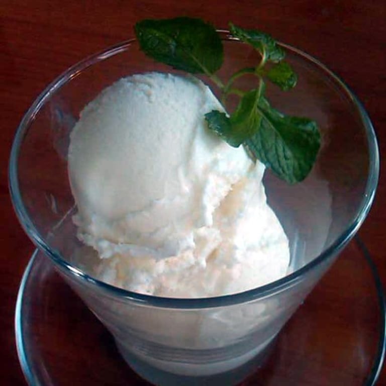 Indulge in Creamy Thai Ice Cream Delights