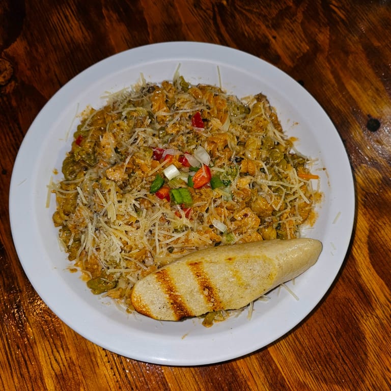 Jerk Chicken Pasta: A Taste of the Caribbean!