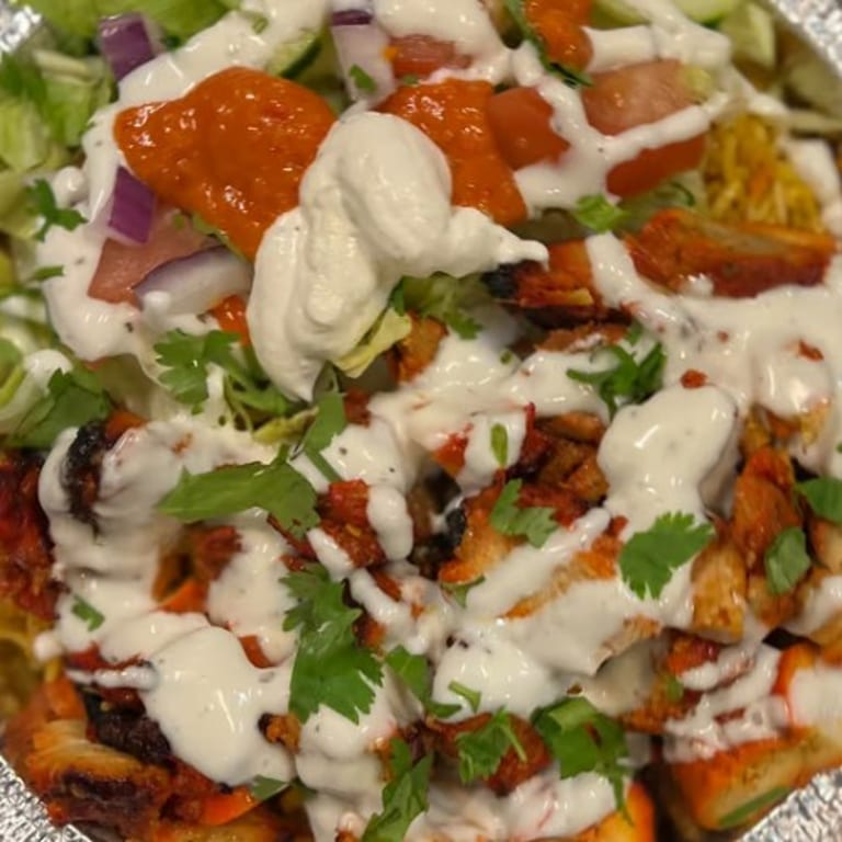 Delicious Garlic Naan: A Must-Try at Our Restaurant