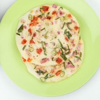Onion Tomato Uttapam